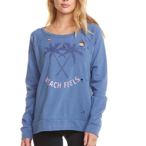 NWT CHASER Beach Feels Distressed Blue Pullover Crewneck Sweater Size M - Picture 1 of 6